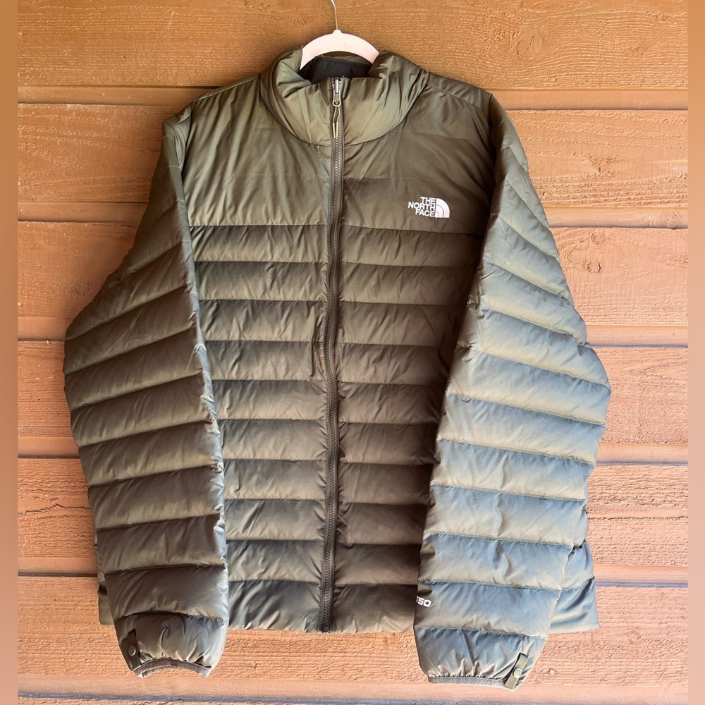 The North Face men’s XXL 550 down blend puffer jacket.